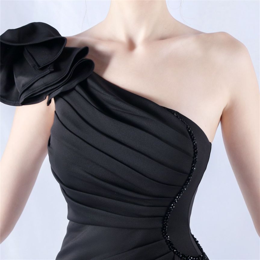 Gorgeous One Side Shoulder Evening Gown (Black) (Made To Order)