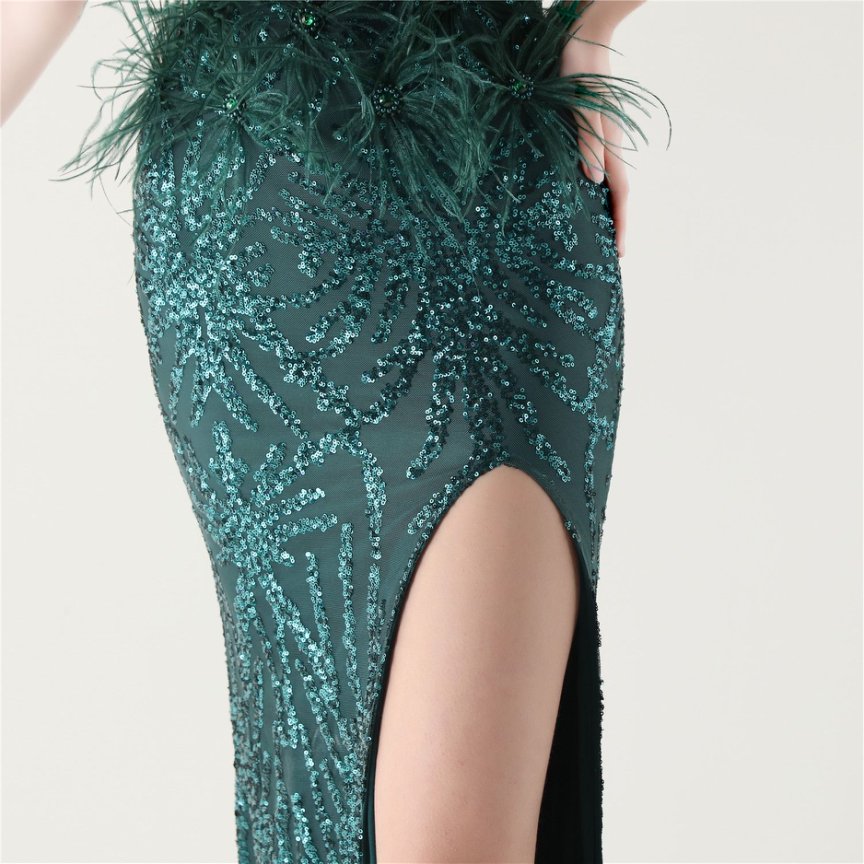 Glamour Sequin Feather Waist & Beaded Shoulder Chains Evening Gown (Green) (Made To Order)