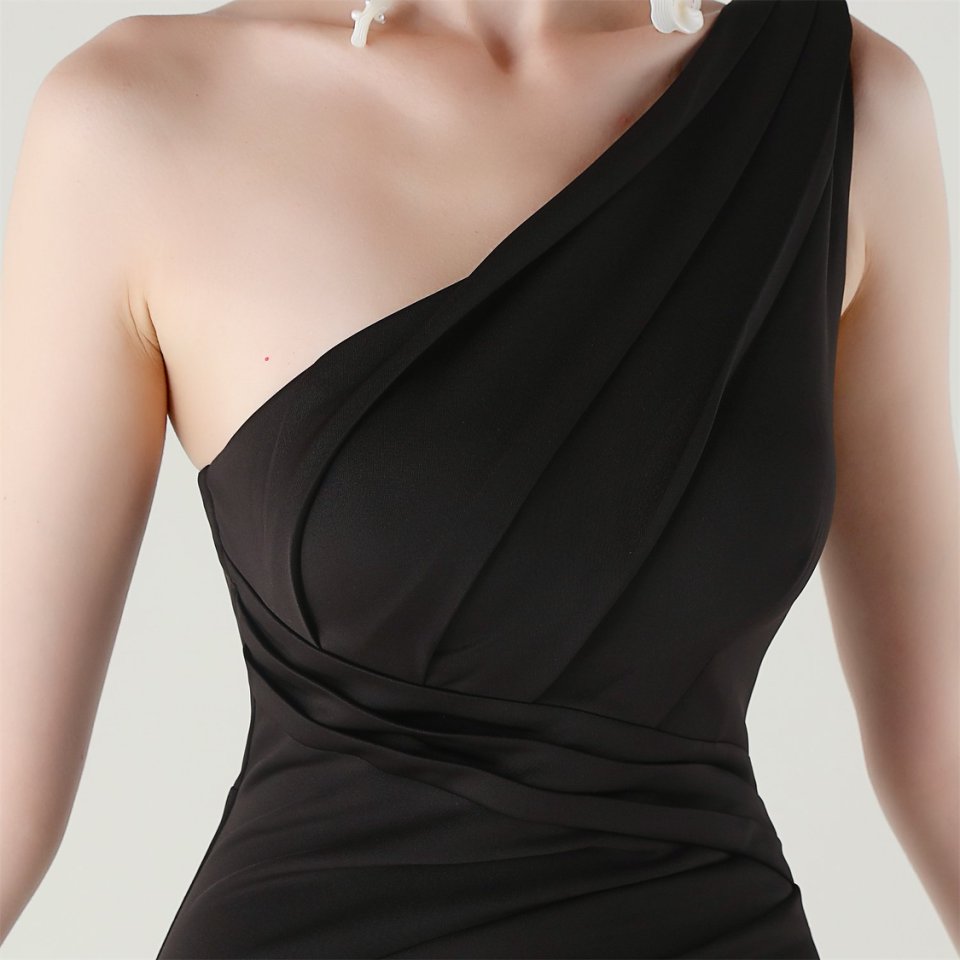 One Side Shoulder Pleated Evening Gown (Black) (Made To Order)