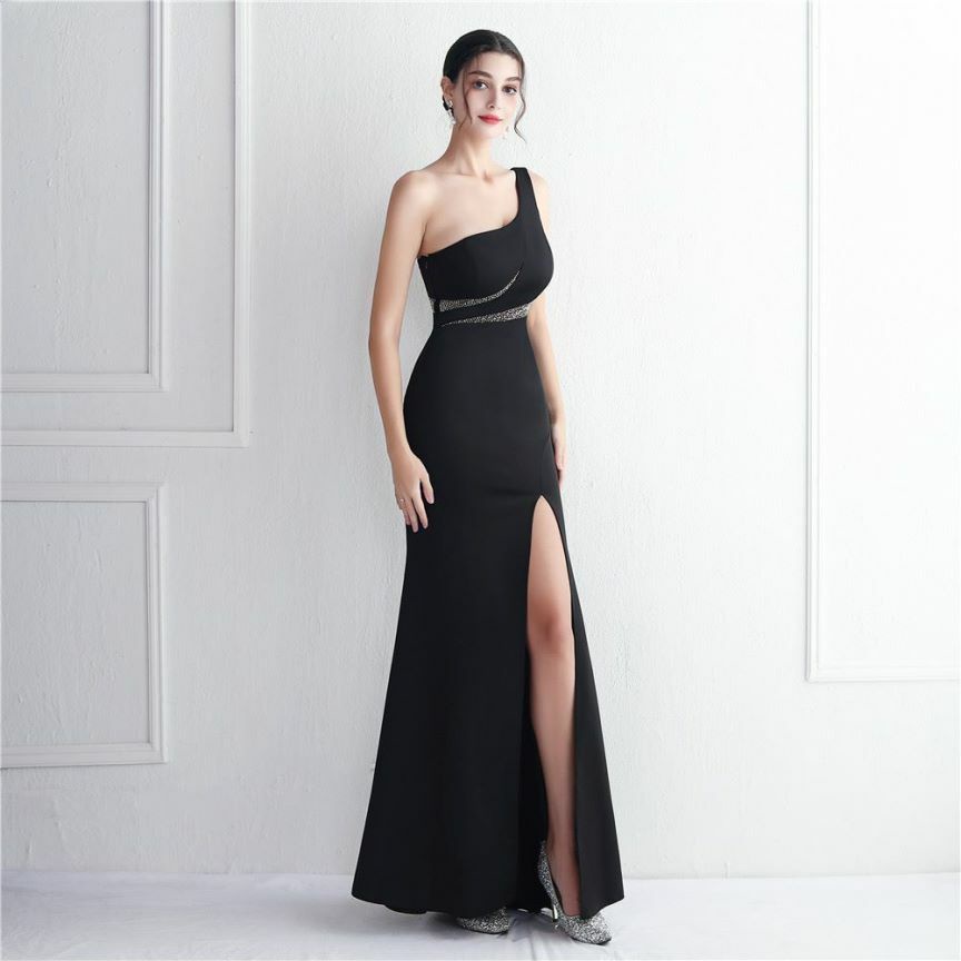 Elegant One Side Off Shoulder with High Slit Gowns (Black) (Made To Order)