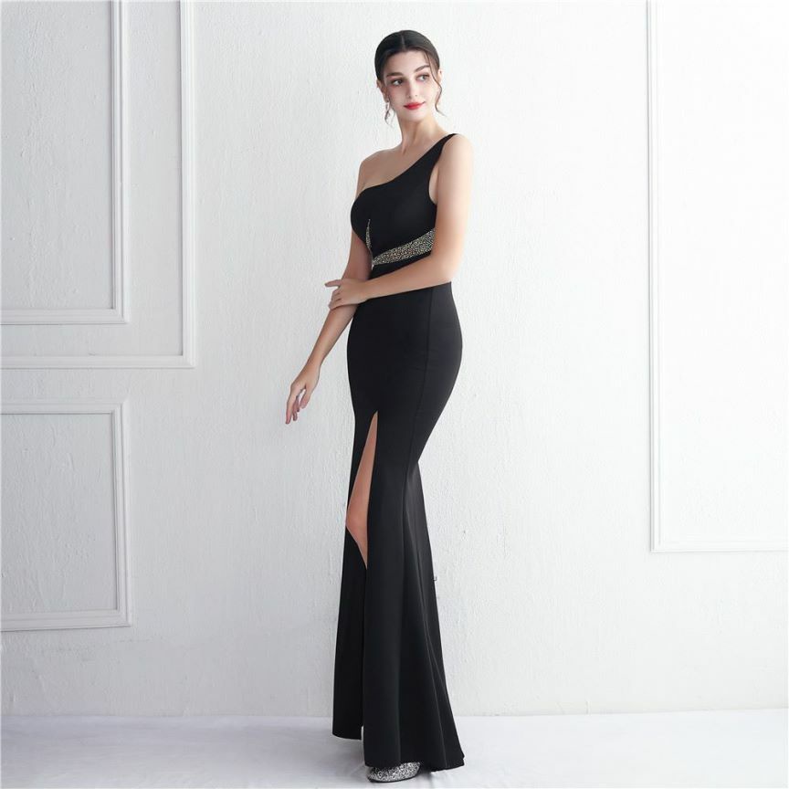 Elegant One Side Off Shoulder with High Slit Gowns (Black) (Made To Order)