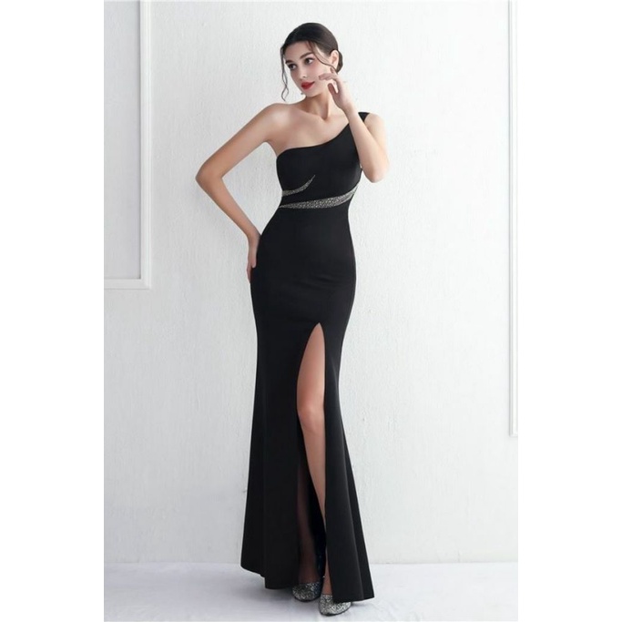 Elegant One Side Off Shoulder with High Slit Gowns (Black) (Made To Order)