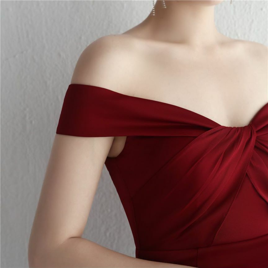 Off Shoulder Twist Slim Mermaid Long Evening Gown (Maroon) (Made To Order)