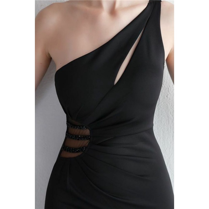 Elegant One Side Off Shoulder with High Slit Gowns (Black) (Made To Order)