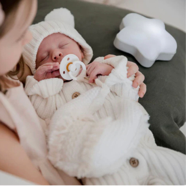 bbluv Star Nightlight and Music Box-Bebehaus