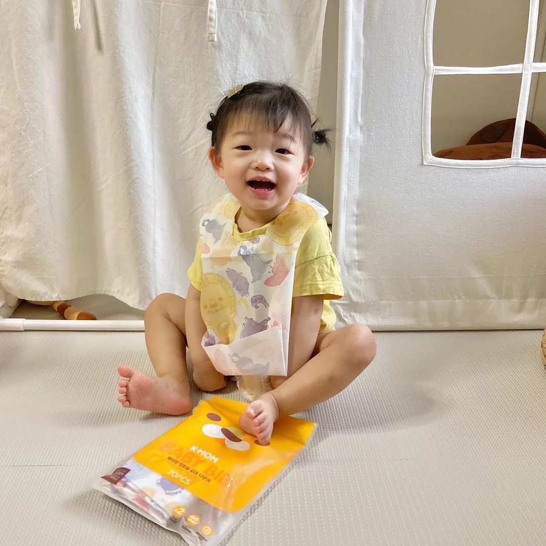 K-Mom Baby Bib-Bebehaus