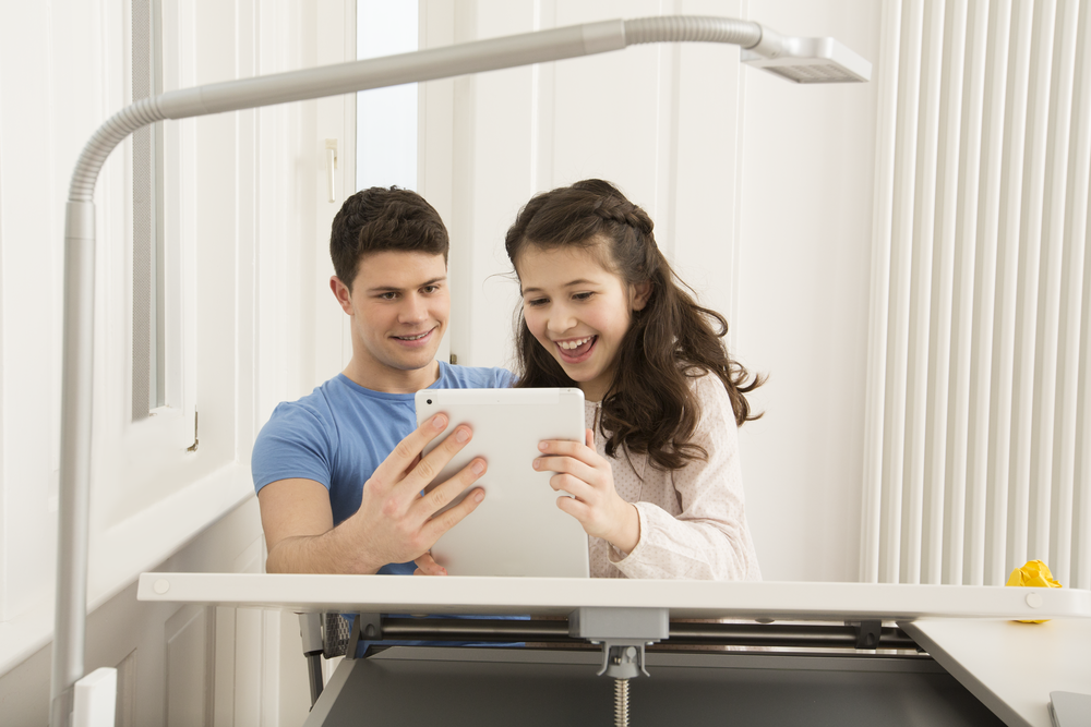 Moll Champion Ergonomic Study Table-Bebehaus