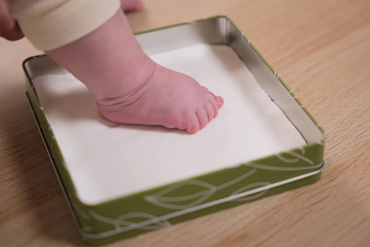 Petit Artichaut Baby Box Square Frame