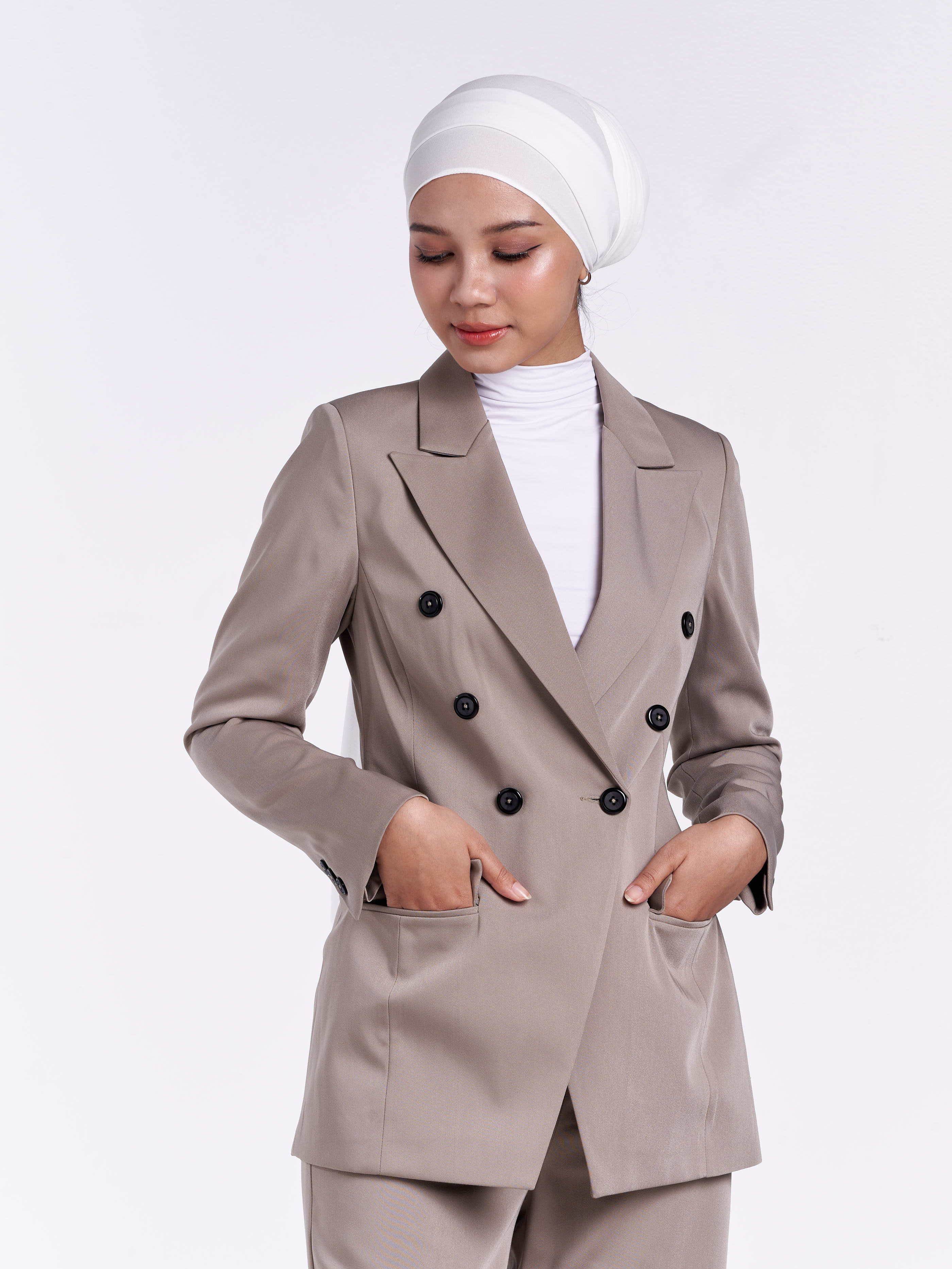 Classique Blazer [Oat Brown]