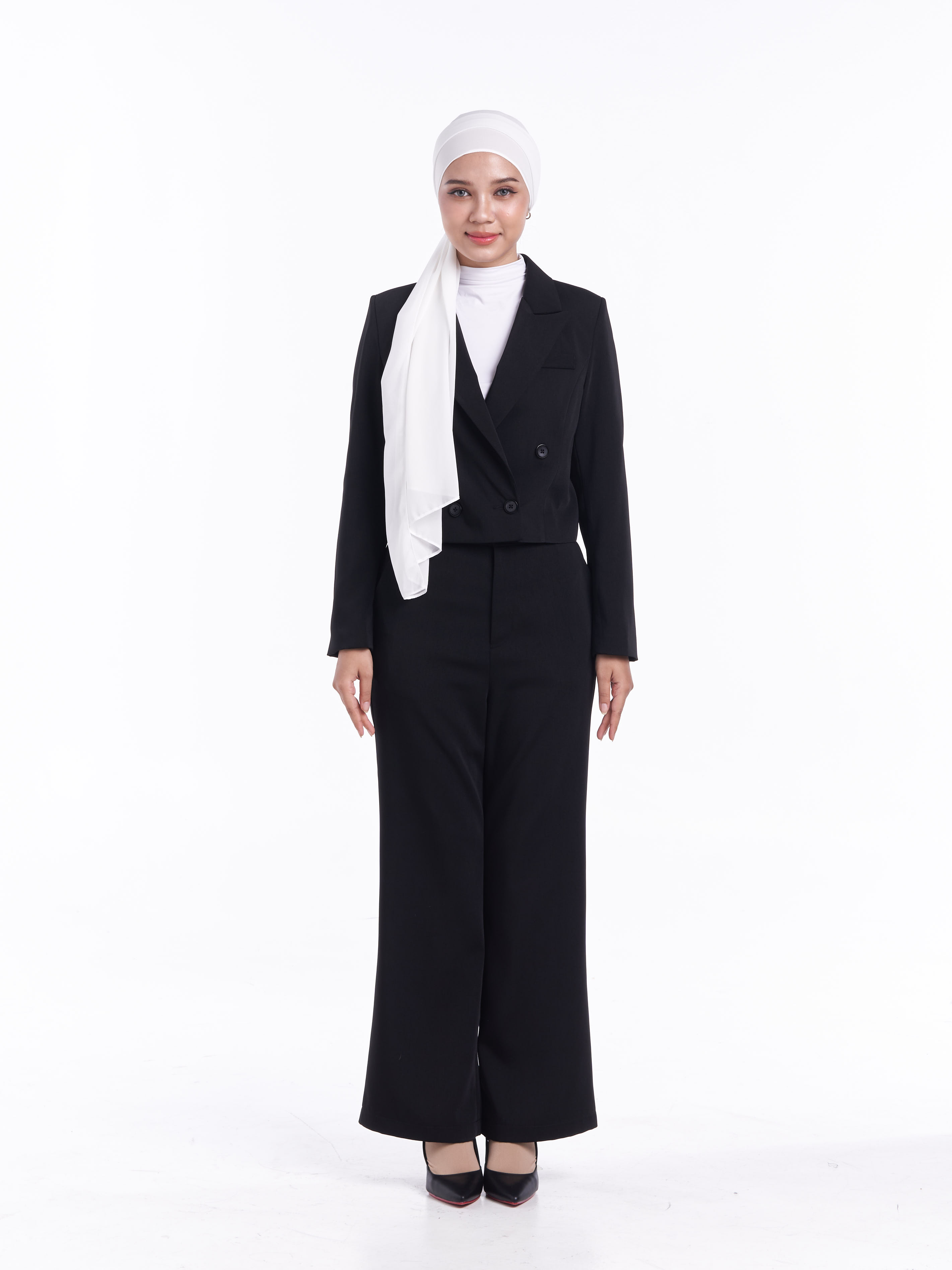 Maya Short Blazer [Classic Black]