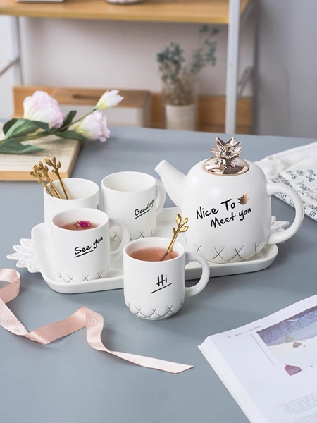 Bộ trà quả dứa bình 780ml + 4 cốc 220ml