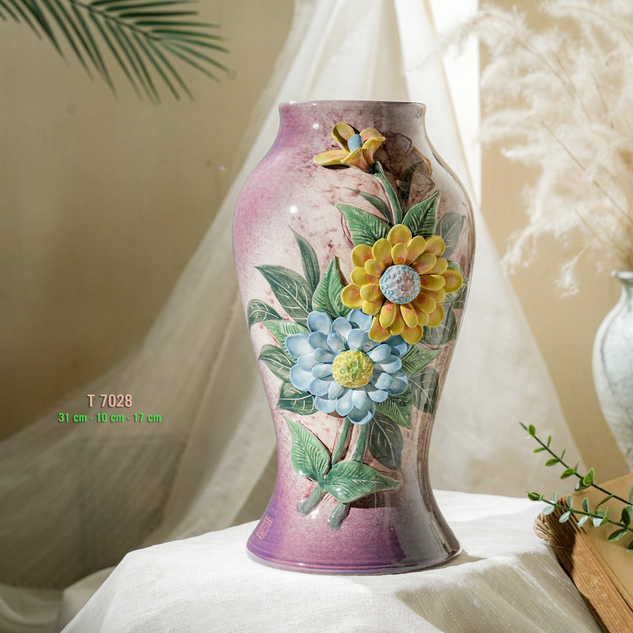 Bình hoa vuốt tay đắp nổi độc bản Từ Tâm T7028 - 31x10x17cm	