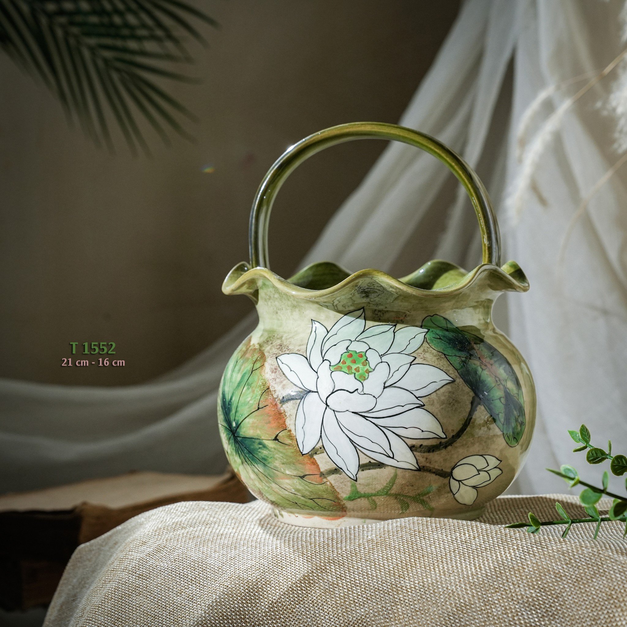 Bình hoa vuốt tay độc bản Từ Tâm T1552 - 21x16cm