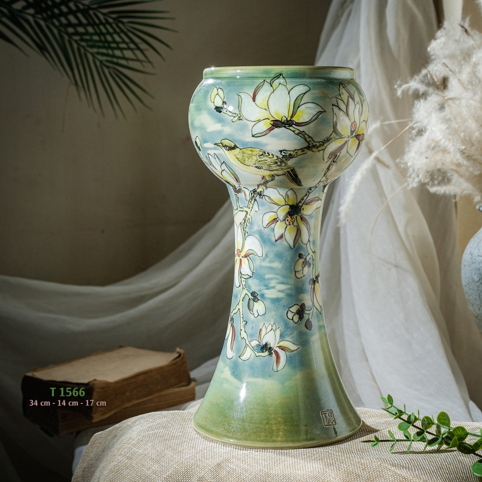 Bình hoa vuốt tay độc bản Từ Tâm T1566 - 34x14x17cm