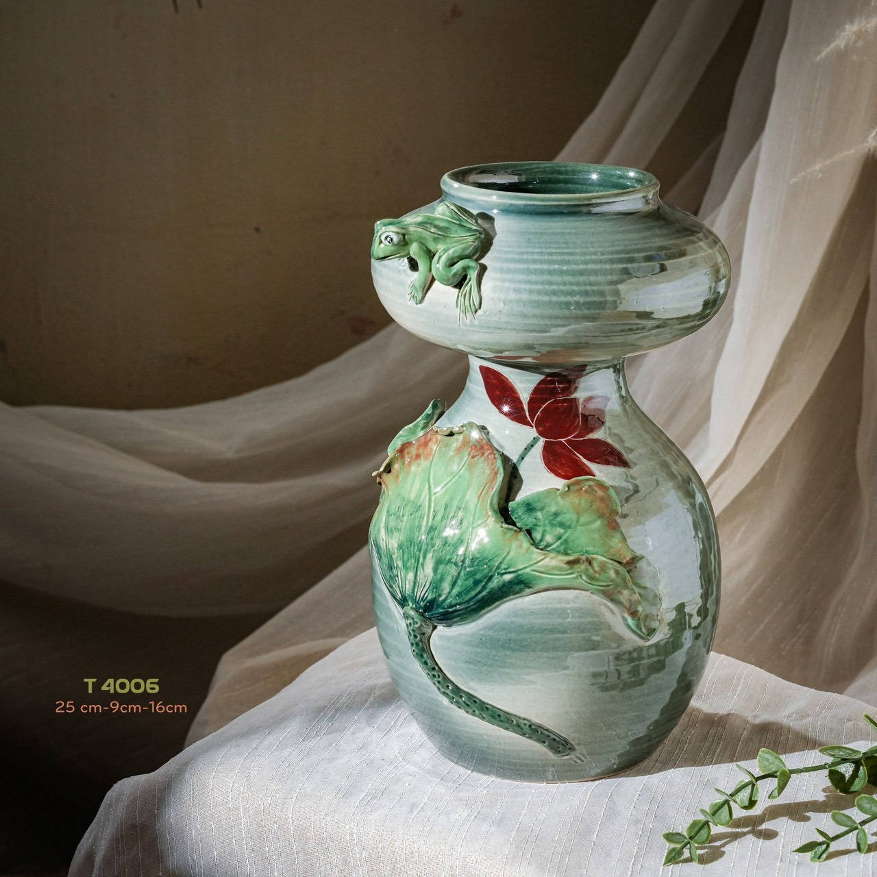 Bình hoa vuốt tay độc bản Từ Tâm T4006 - 25x9x16cm