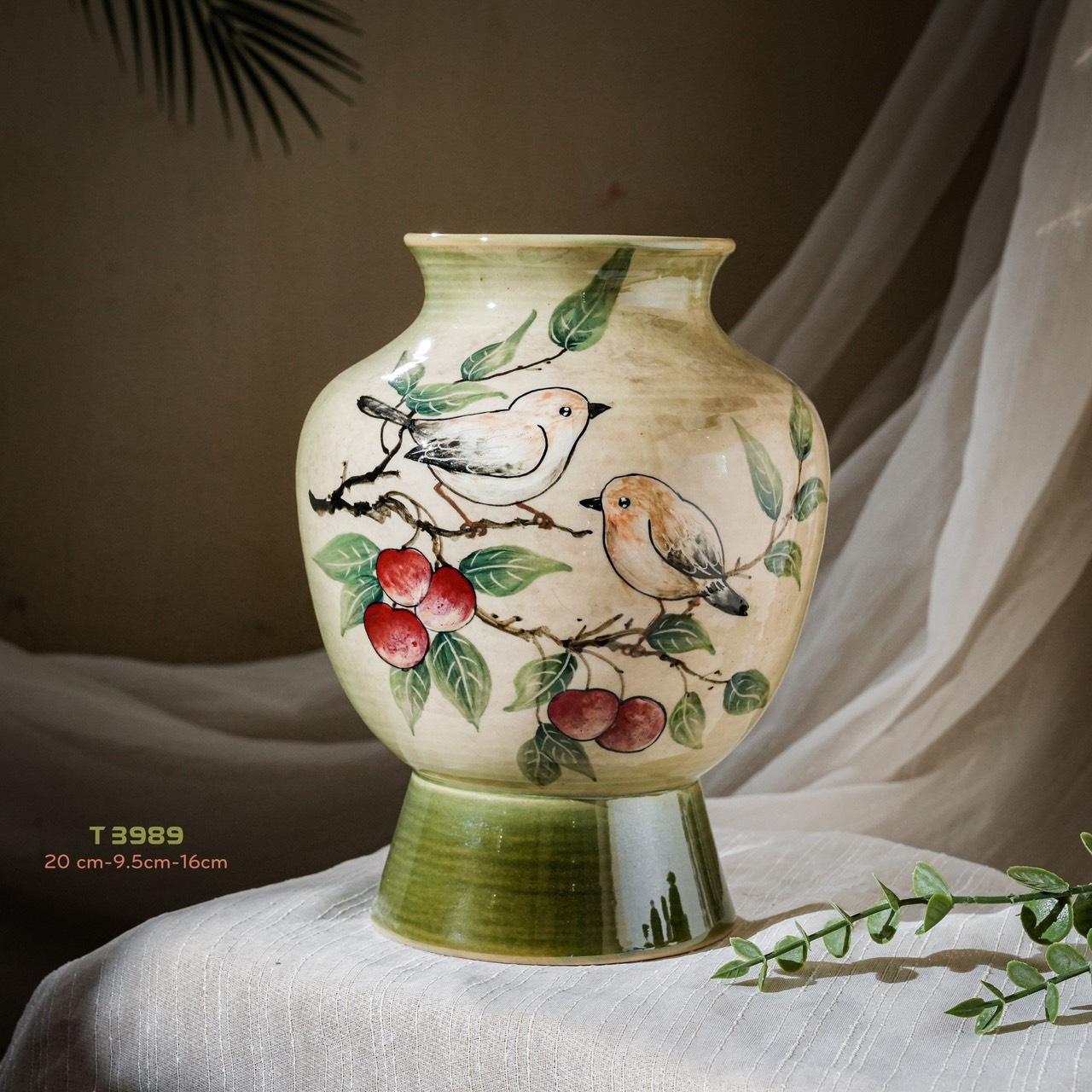 Bình hoa vuốt tay độc bản Từ Tâm T3989 - 20x9.5x16cm	