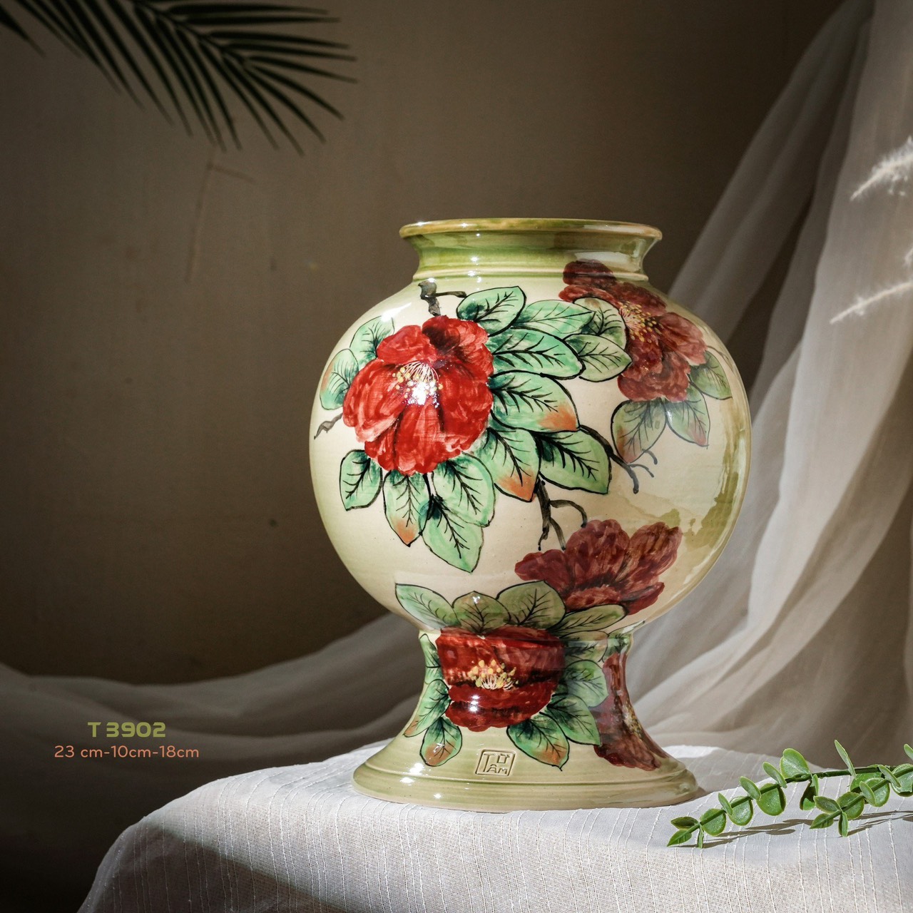 Bình hoa vuốt tay độc bản Từ Tâm T3902 - 23x10x18cm