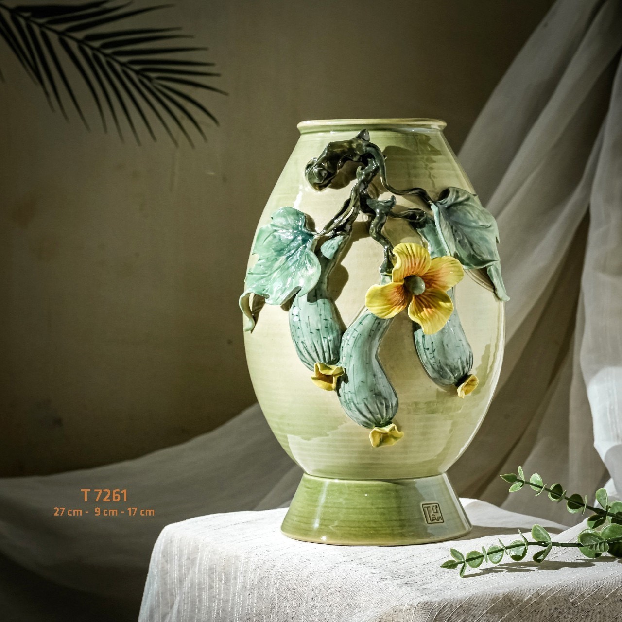 Bình hoa vuốt tay độc bản Từ Tâm T7261 - 27x9x17cm