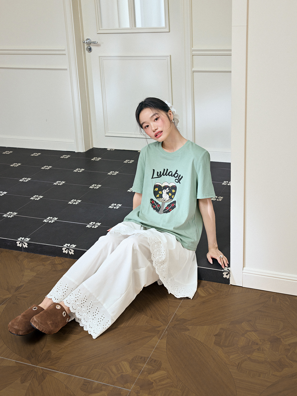 Tulip Rabbit T-shirt