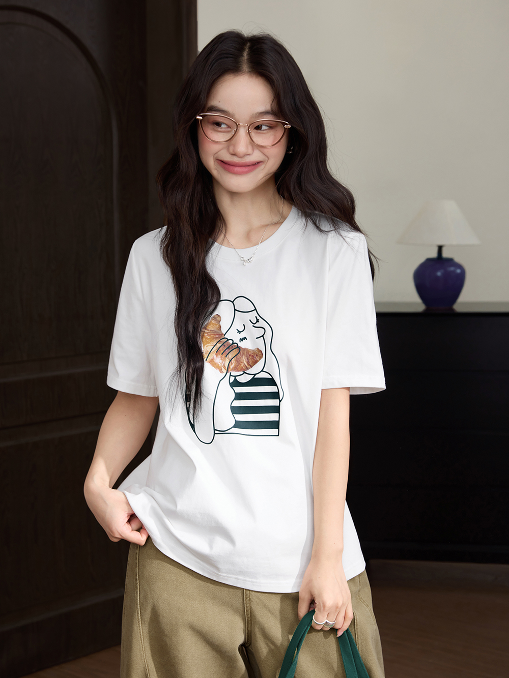 Croissant Graphic T-shirt