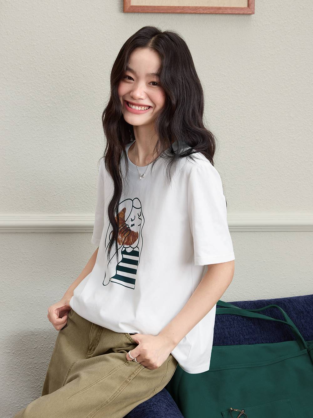 Croissant Graphic T-shirt