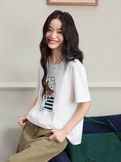 Croissant Graphic T-shirt