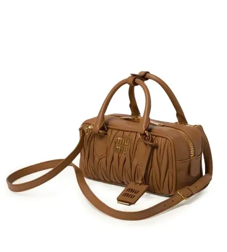 関税込み【MIIU MIU】マトラセバッグ ハンドバッグ ２Way使用