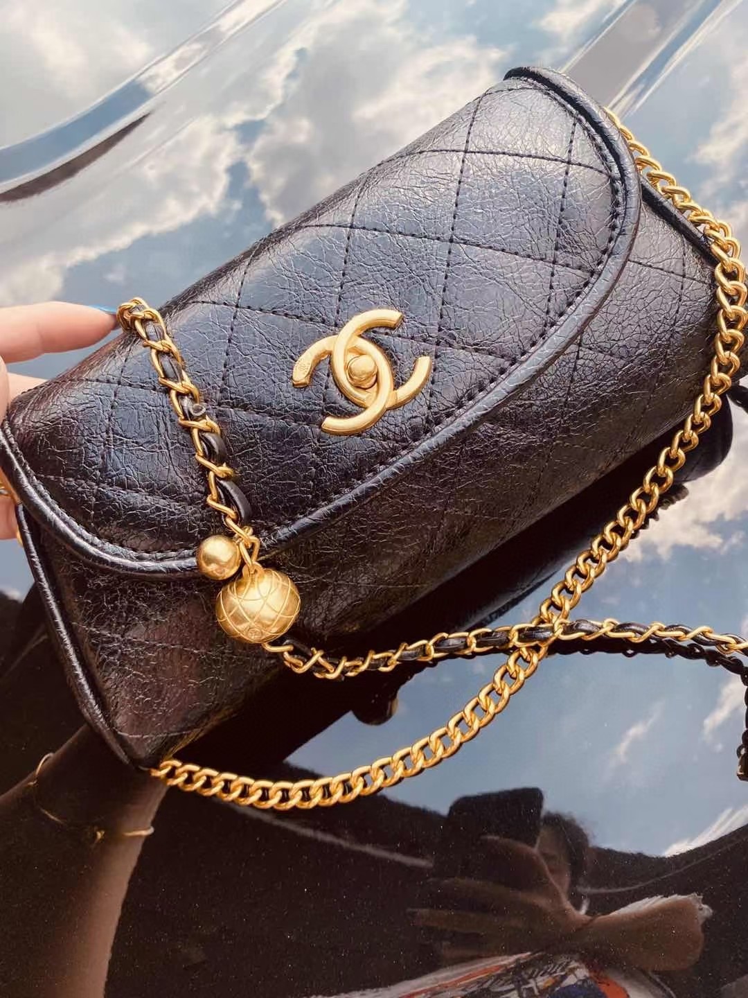 【超入手困難】CHANEL ミニ フラップ バッグ