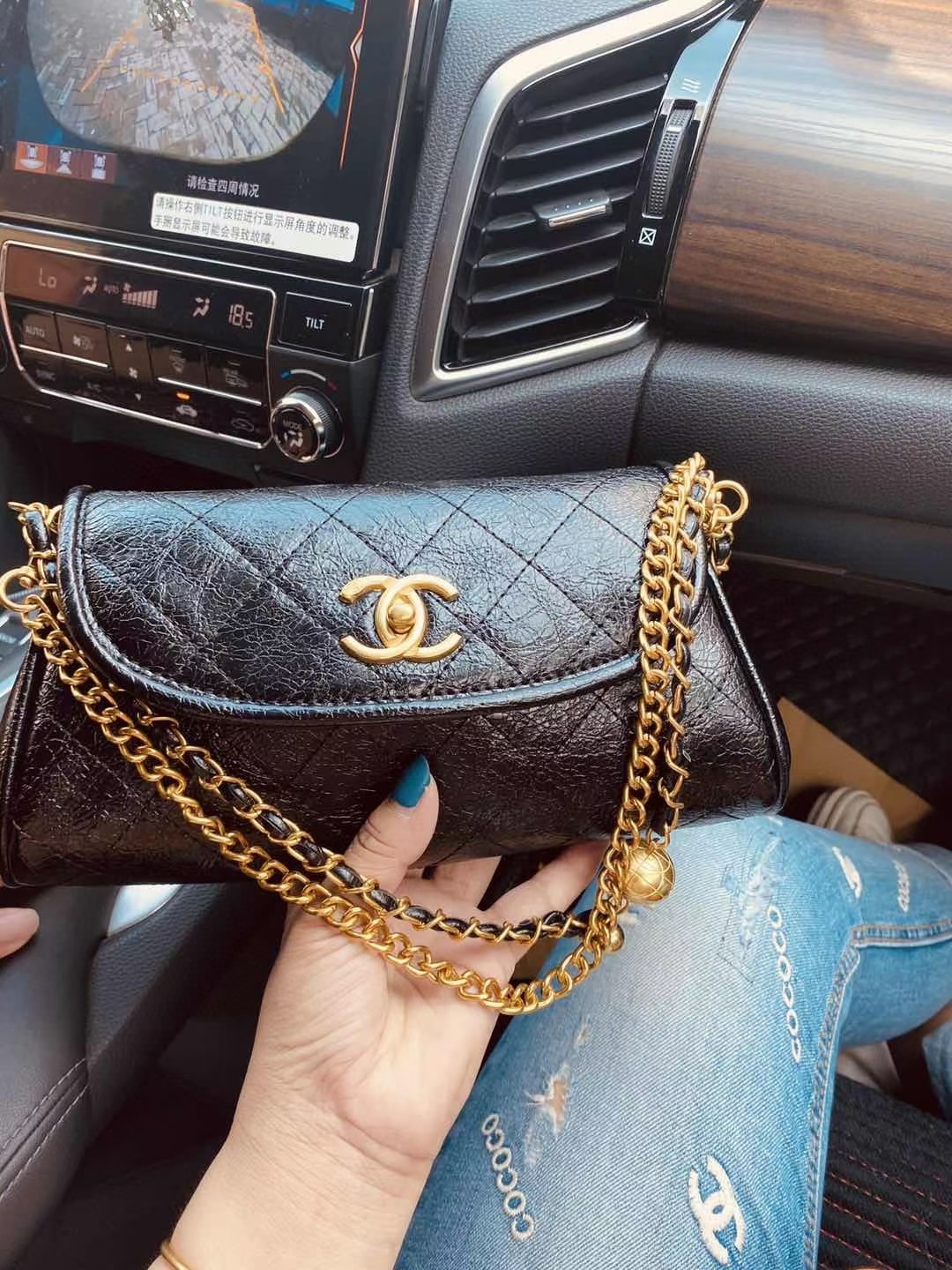 【超入手困難】CHANEL ミニ フラップ バッグ