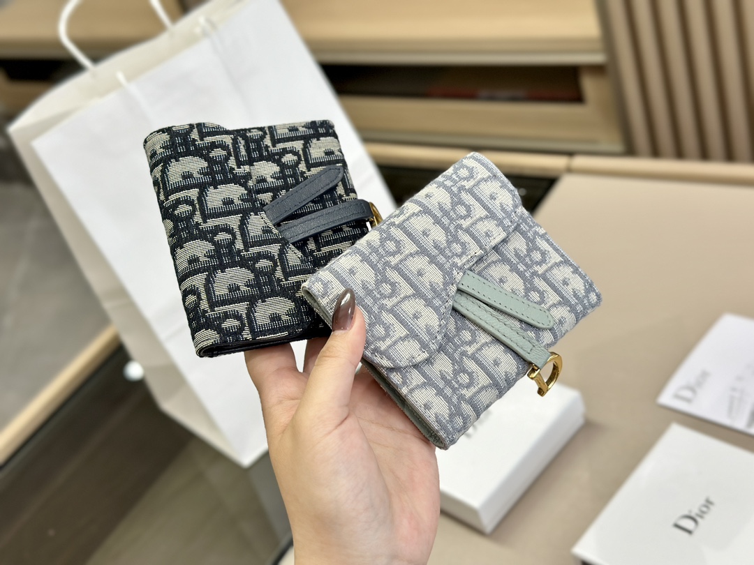 【DIOR】即発！DIOR  コンパクトウォレット ミニ財布【財布】