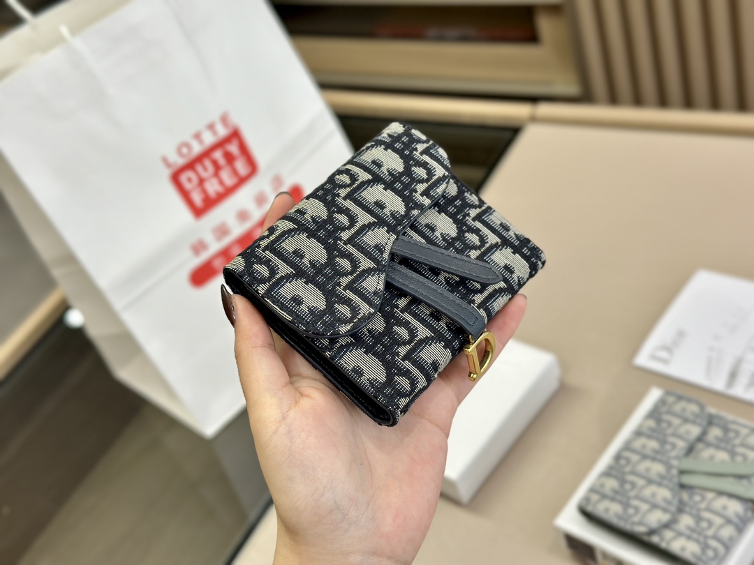 【DIOR】即発！DIOR  コンパクトウォレット ミニ財布【財布】