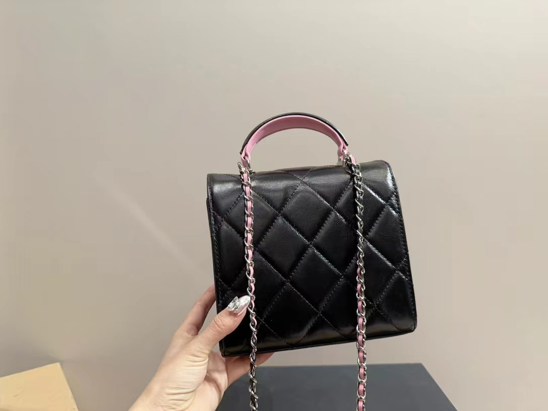 送料込【CHANEL】ロゴ ハンドル チェーン ミニ バッグ