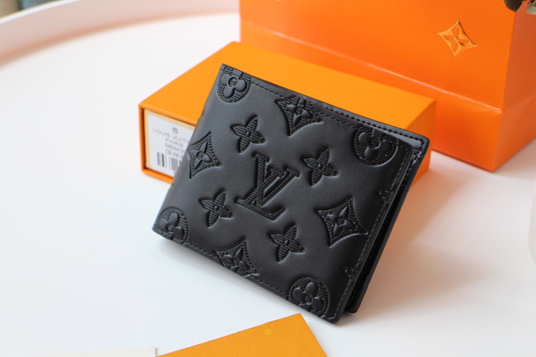 【LOUIS VUITTON 】【新作★大人気】ポルトフォイユミュルティプル