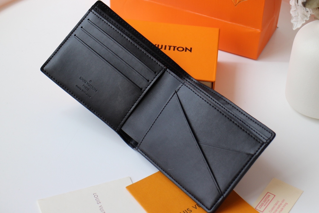 【LOUIS VUITTON 】【新作★大人気】ポルトフォイユミュルティプル
