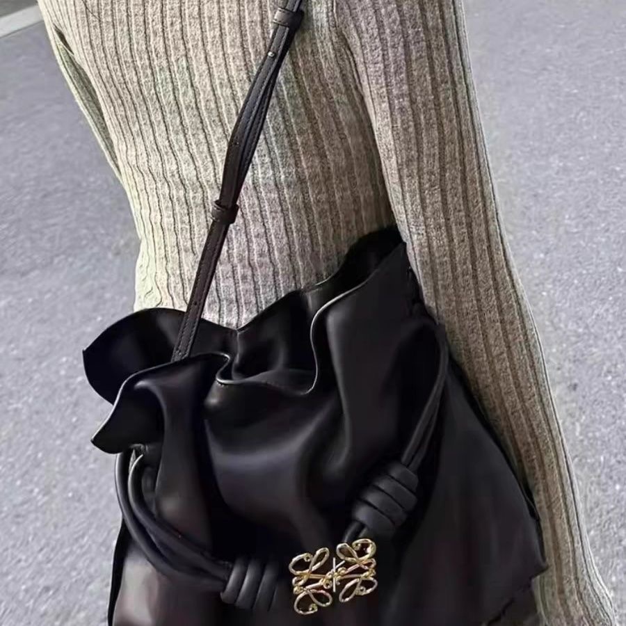 NEW LOEWE フラメンコパース バッグ Black