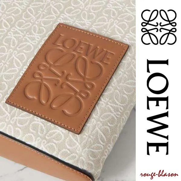 【国内発送】LOEWE クラッチバッグ ブラウン