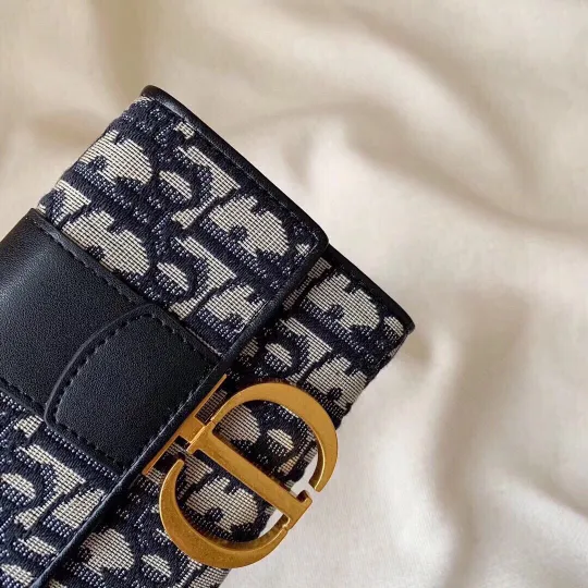 【DIOR】新品凳布 Dior 夏の新スタイルカウンターが熱い！ 多機能な小さな財布