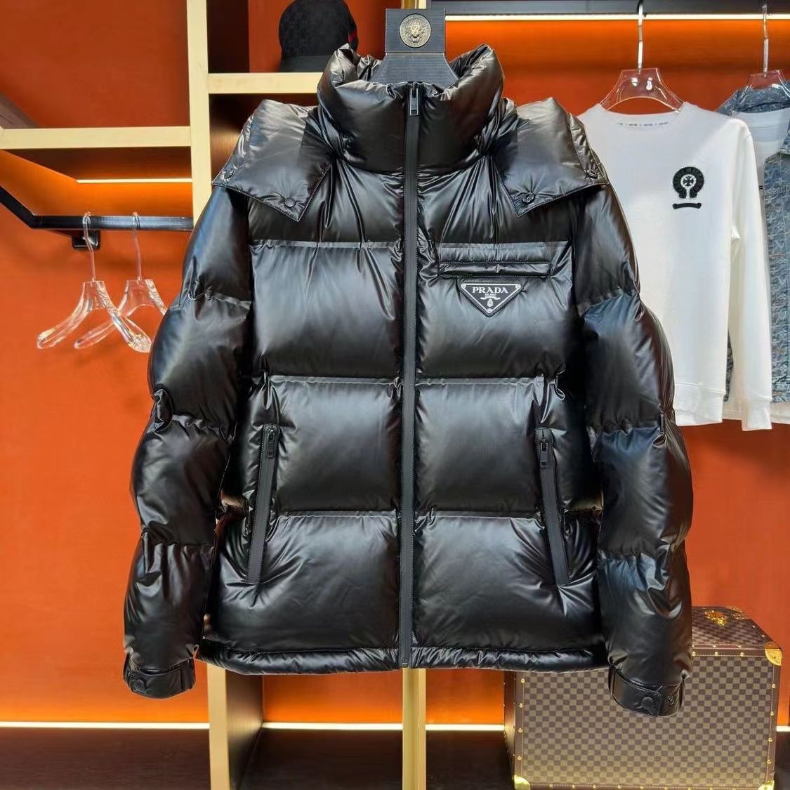 【PRADA公式 旗艦店】） ダウンジャケット