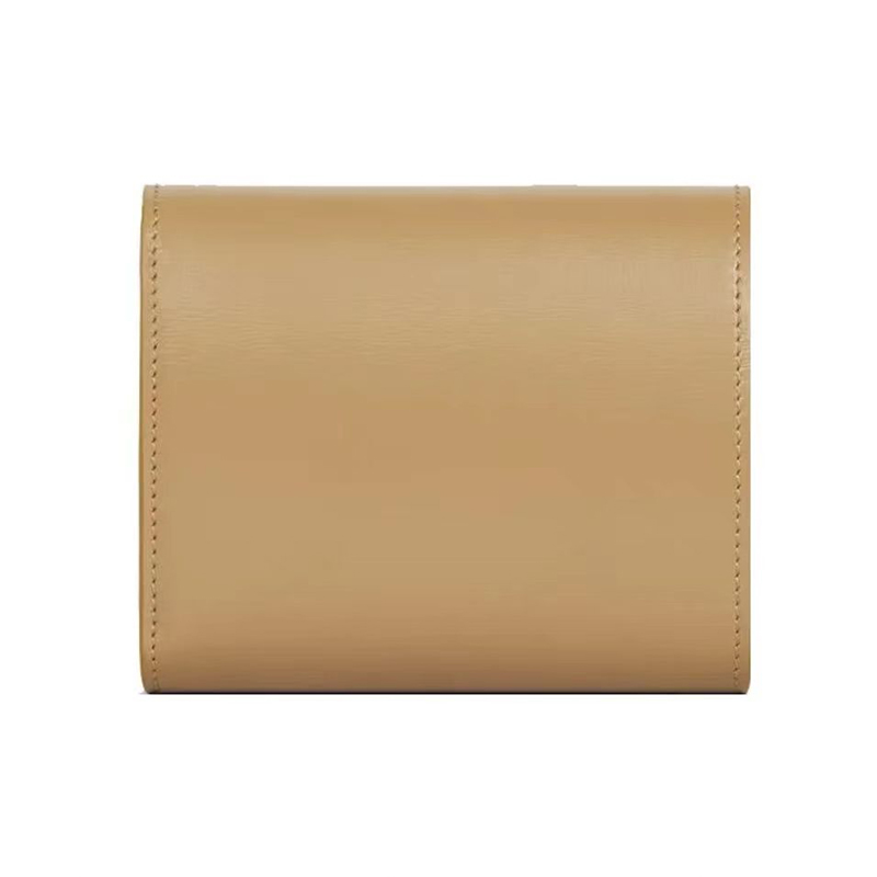 CELINE【入手困難】【財布】可愛い ★TRIOMPHE SMALL FLAP WALLET★【財布】