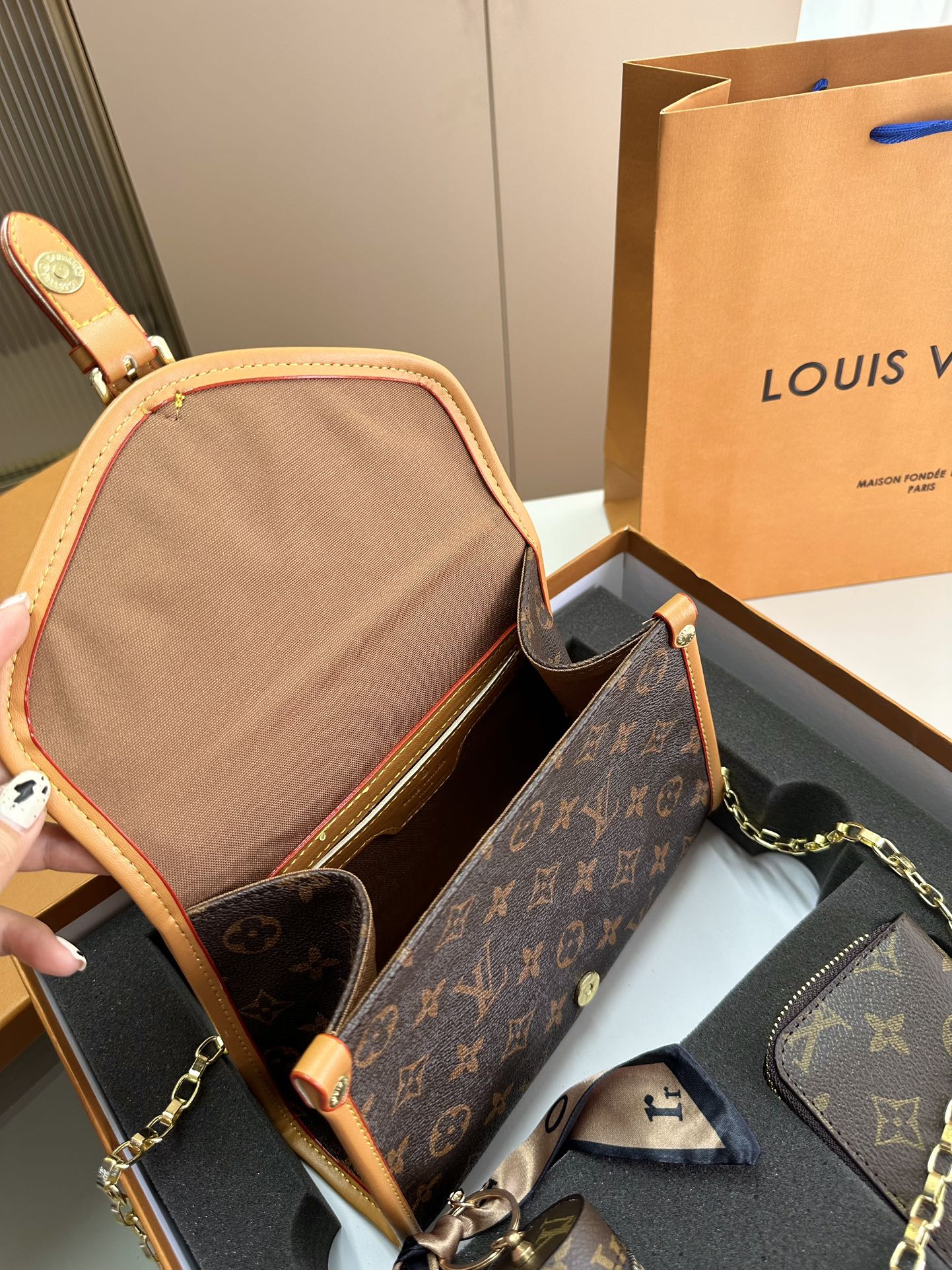 【LOUIS VUITTON】【大人気定番商品】LOUISVUITTON 古い花3点セット お得
