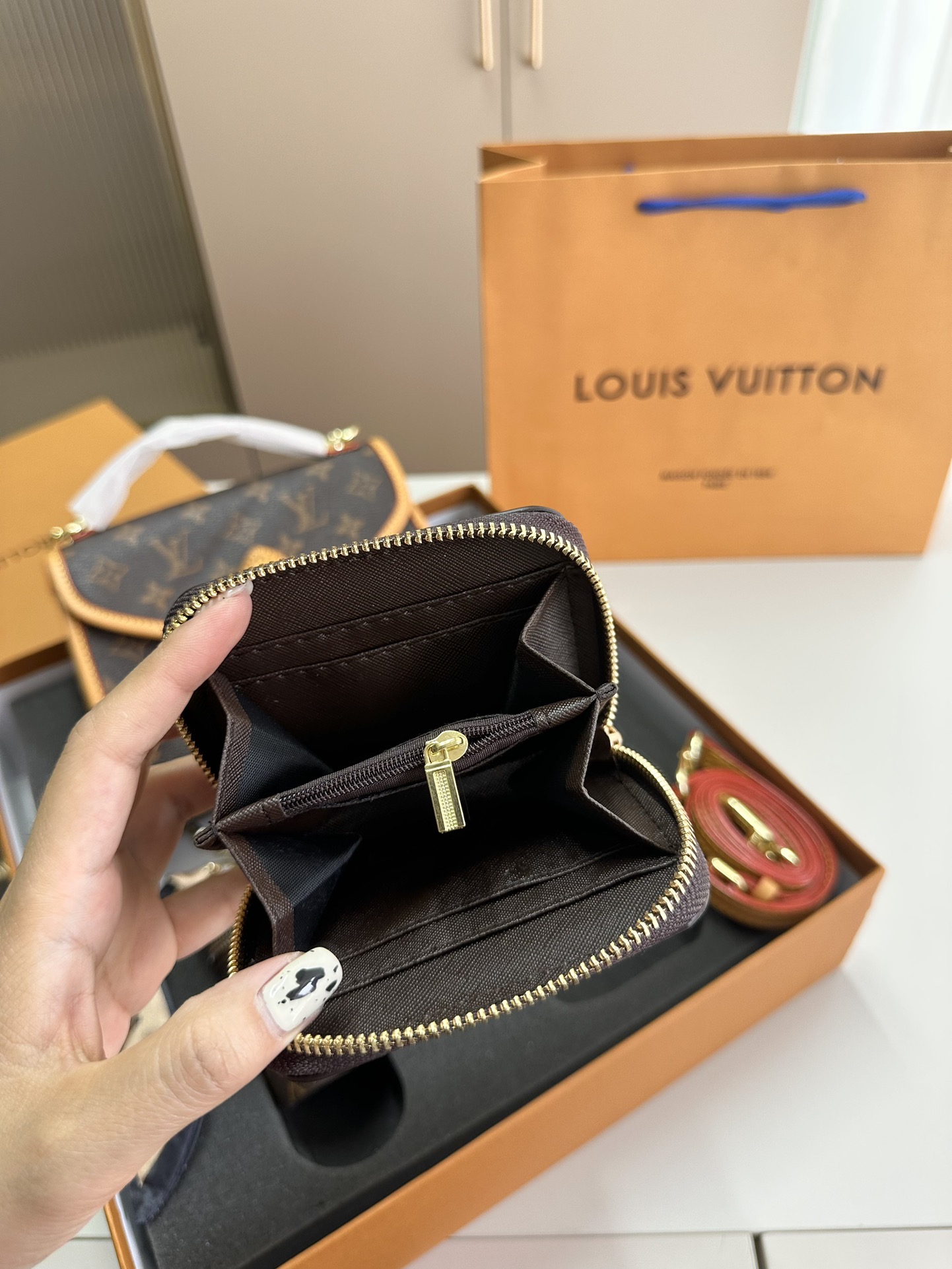 【LOUIS VUITTON】【大人気定番商品】LOUISVUITTON 古い花3点セット お得