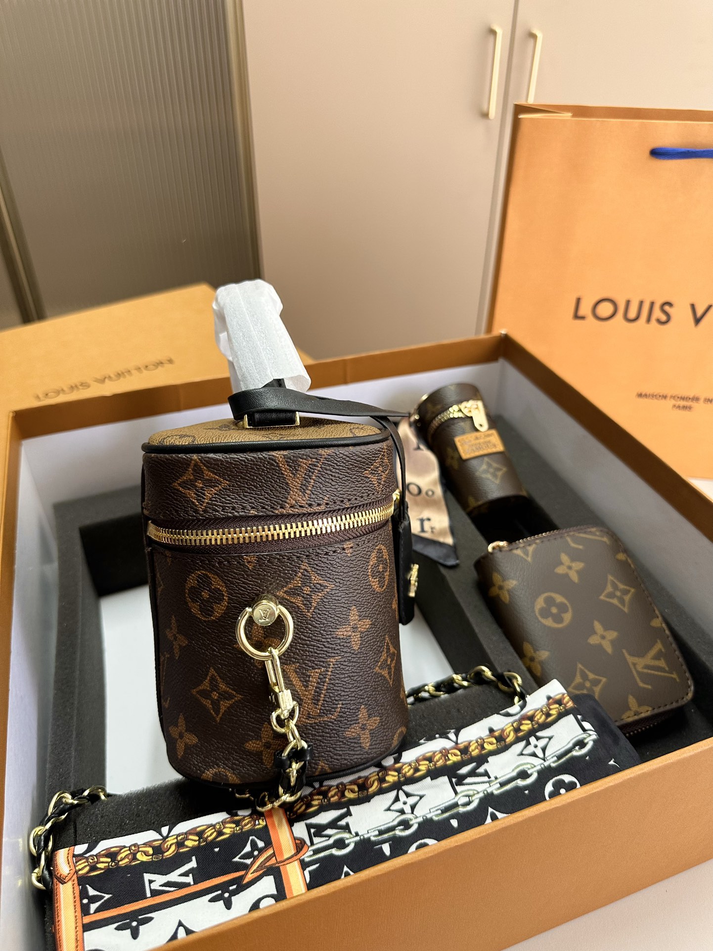 【LOUIS VUITTON】【大人気定番商品】LOUISVUITTON 古い花3点セット お得