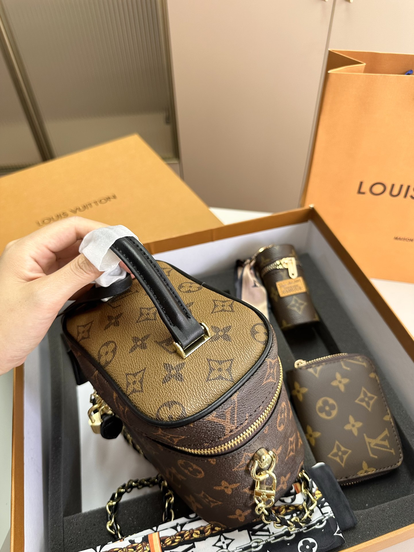 【LOUIS VUITTON】【大人気定番商品】LOUISVUITTON 古い花3点セット お得