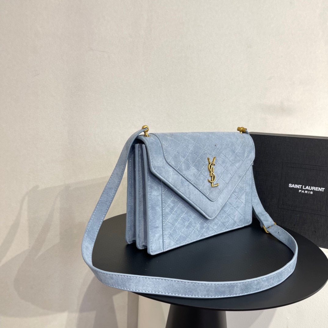 モノグラムサンローラン エンベロープ チェーン ウォレット SAINT LAURENT