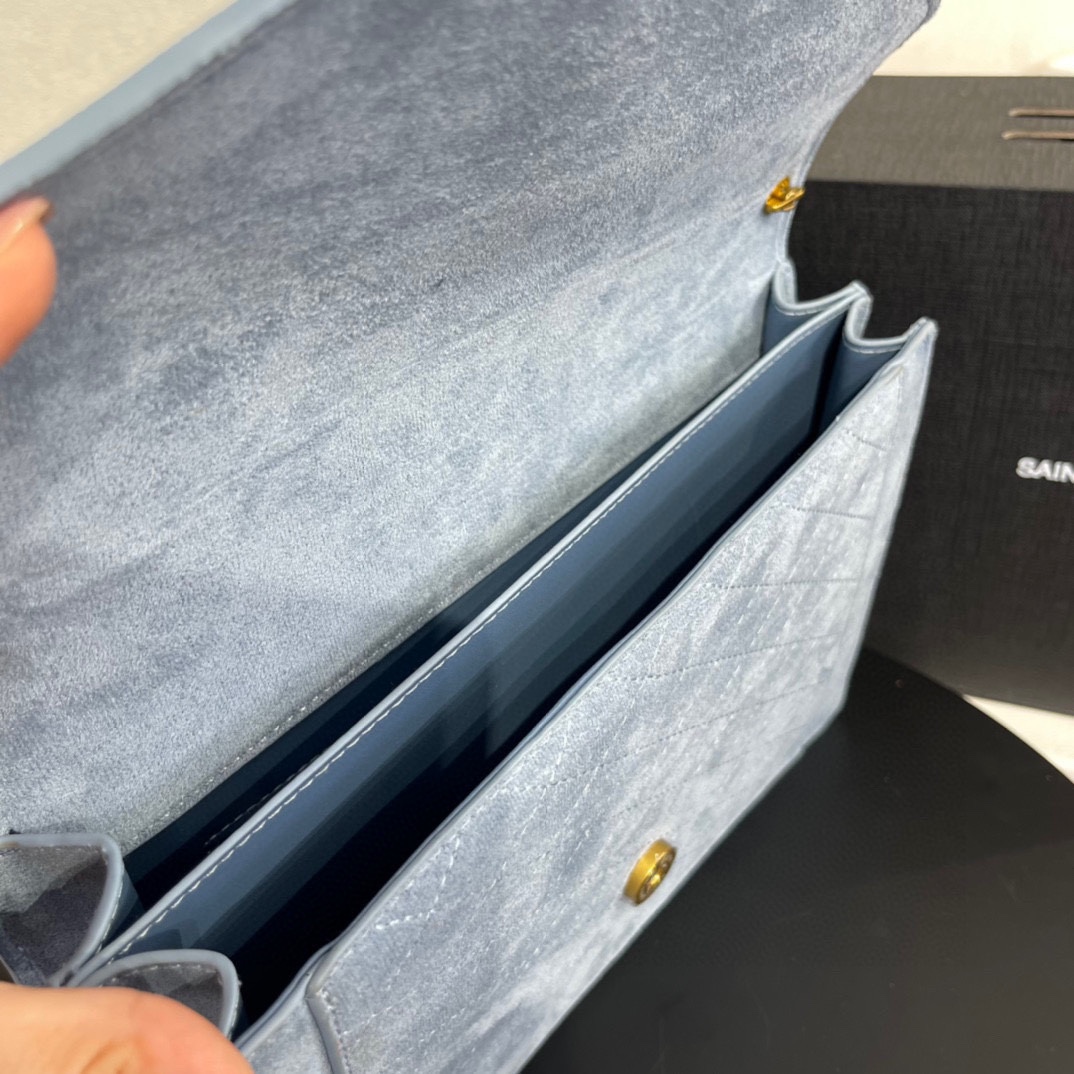 モノグラムサンローラン エンベロープ チェーン ウォレット SAINT LAURENT