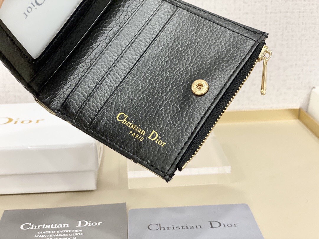 《定番人気♪ギフトにも☆》DIOR 折りたたみ財布-BUYMA