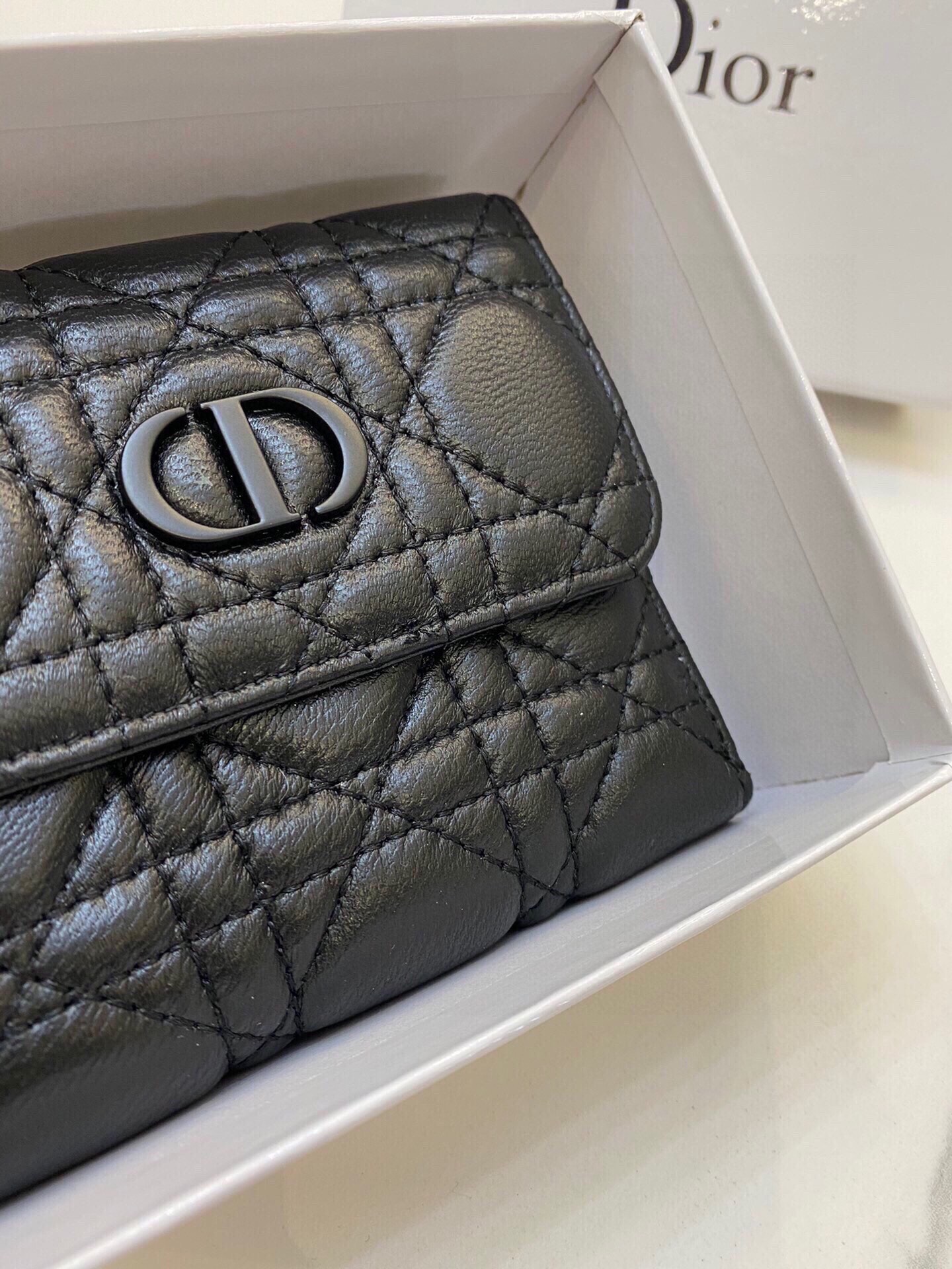 【DIOR】即発！DIOR CARO 三つ折り コンパクトウォレット ミニ財布