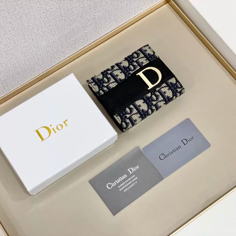 《定番人気♪ギフトにも☆》DIOR 折りたたみ財布-BUYMA