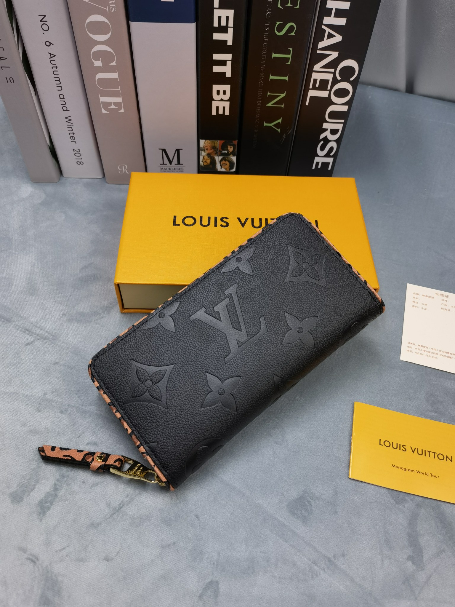 ＊人気＊【LOUIS VUITTON】トランク・ジッピーウォレット