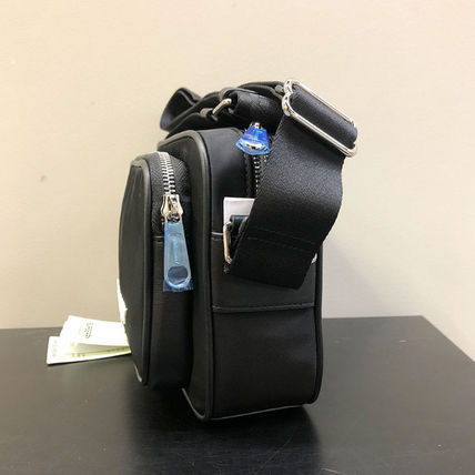 Burberryロゴボディバッグ☆正規品関税込☆